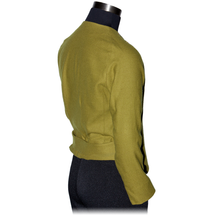 Load image into Gallery viewer, STAR TREK™: THE ORIGINAL SERIES - Captain Kirk Green Wrap - Season One (Pre-Order)